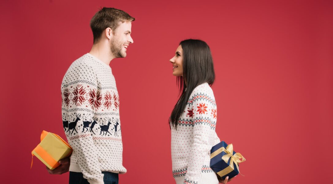 Готуємося до Нового Року: ТОП 5 подарунків для неї та для нього