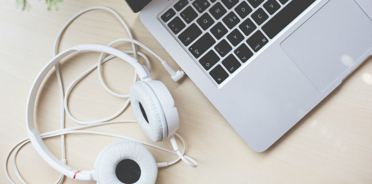 Як налаштувати мікрофон у навушниках для комфортної гри і мережевих конференцій