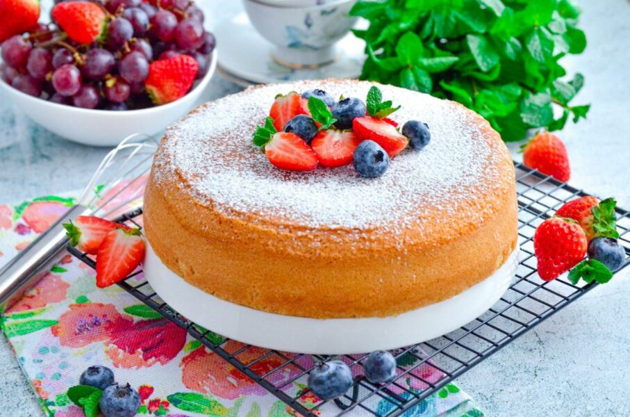 Ніжний бісквіт: рецепт у мультиварці