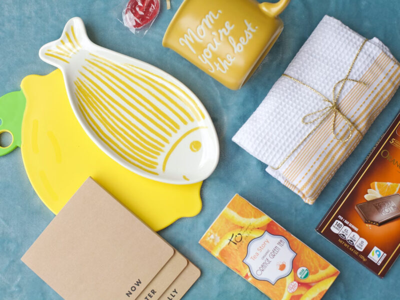 Що подарувати мамі: 50 ідей для подарунка