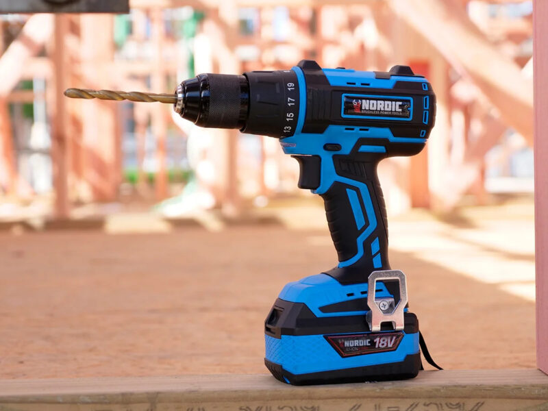 Який мережевий шурупокрут кращий: рейтинг моделей та поради щодо вибору