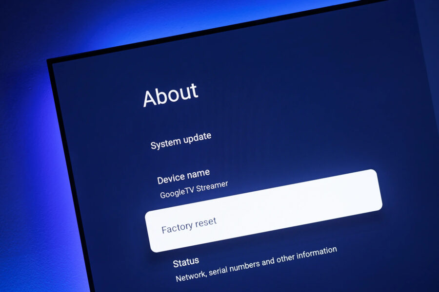 Як скинути телевізор до заводських налаштувань, якщо він не вмикається