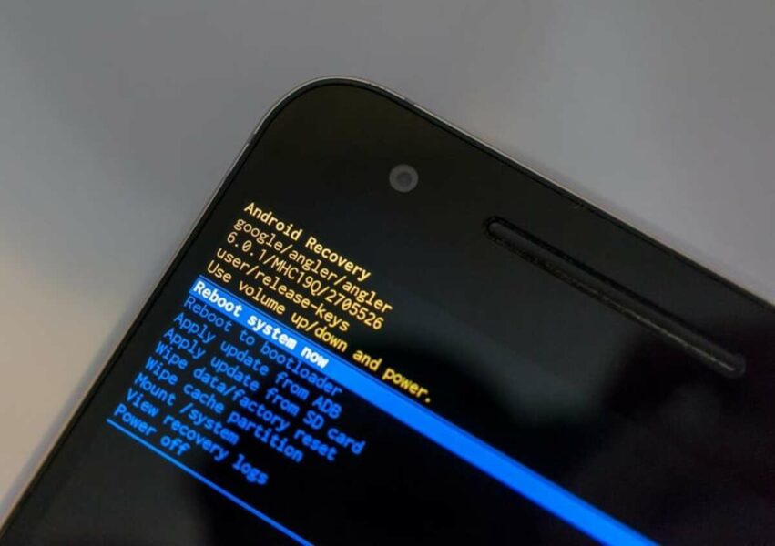 Як перезавантажити планшет: найшвидші та найефективніші способи
