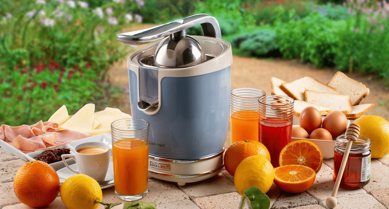 Це ідеальна кухня: техніка у синіх тонах