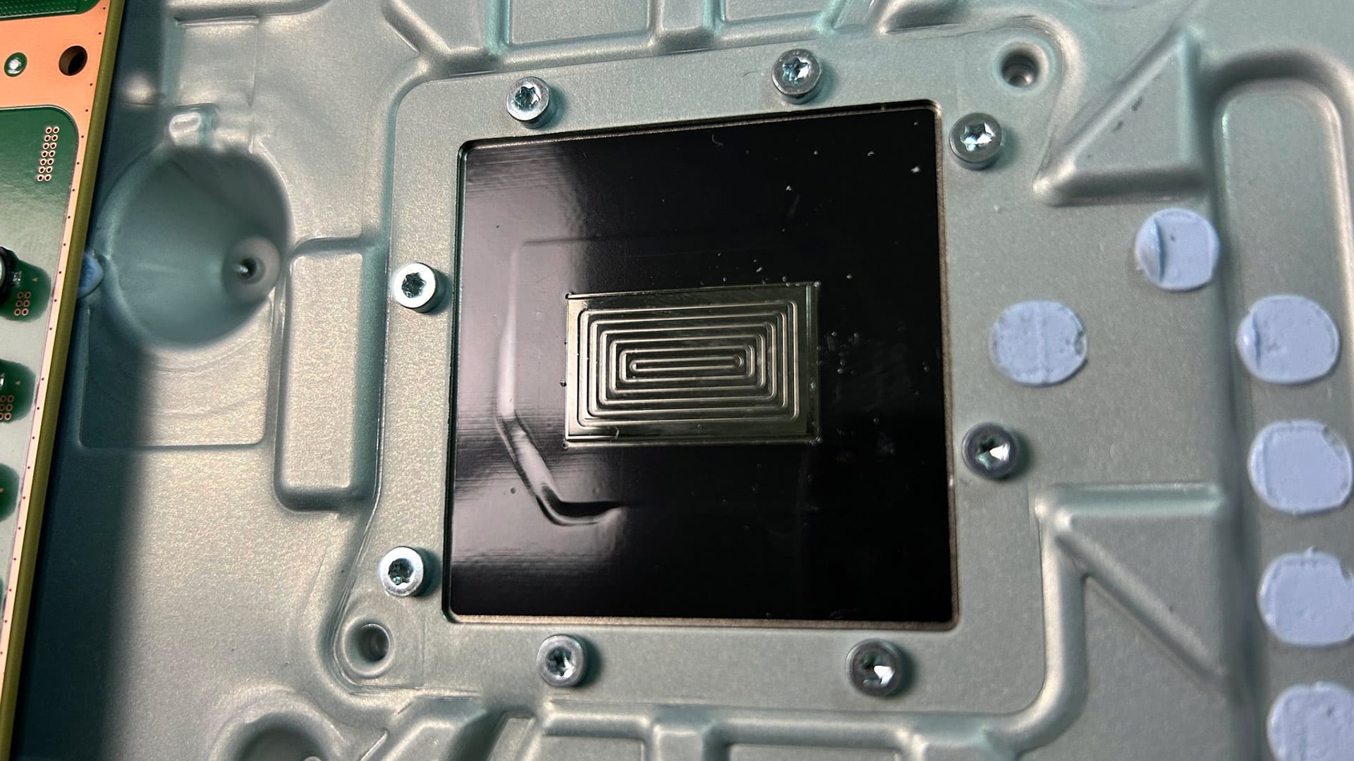 Анатомия Sony PlayStation 5: обзор всех ревизий консоли