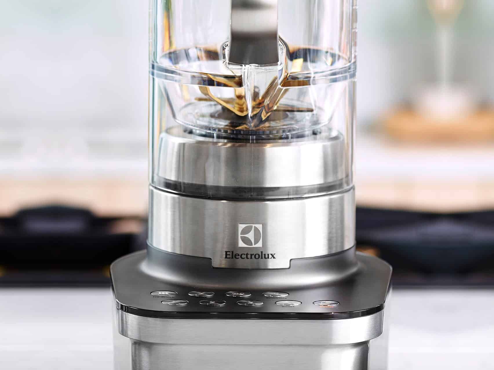 Вибираємо блендер із млином: добірка з 10 фаворитів