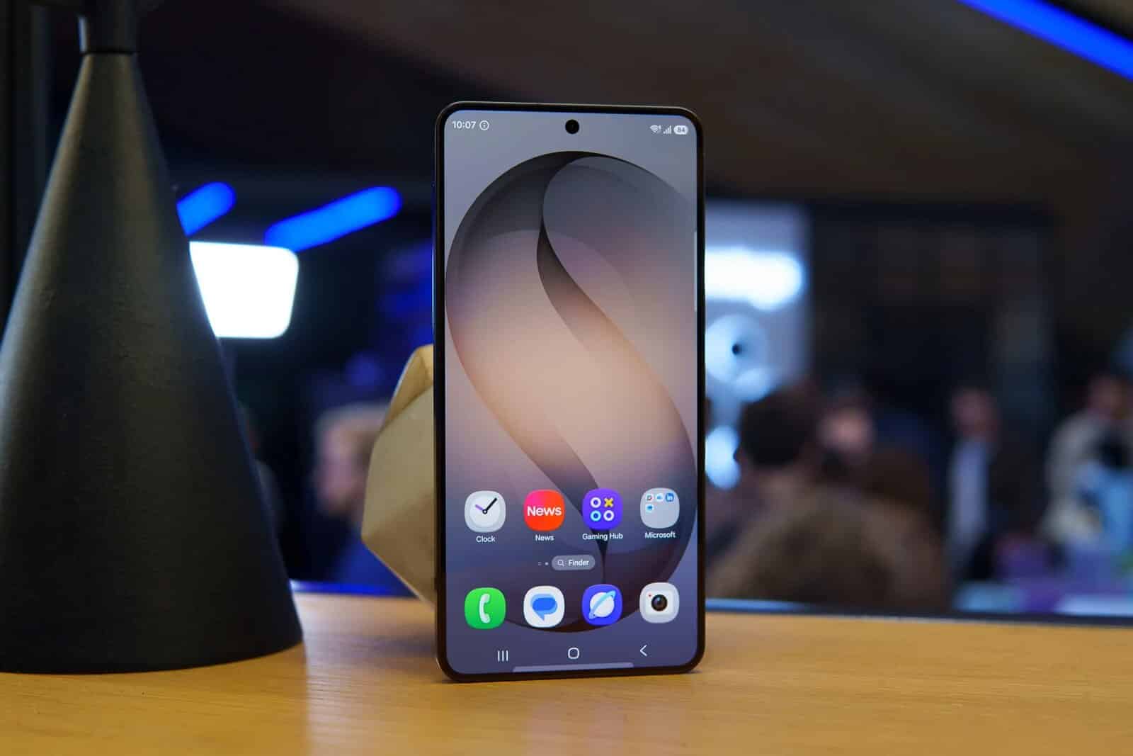 Обзор Samsung Galaxy S26