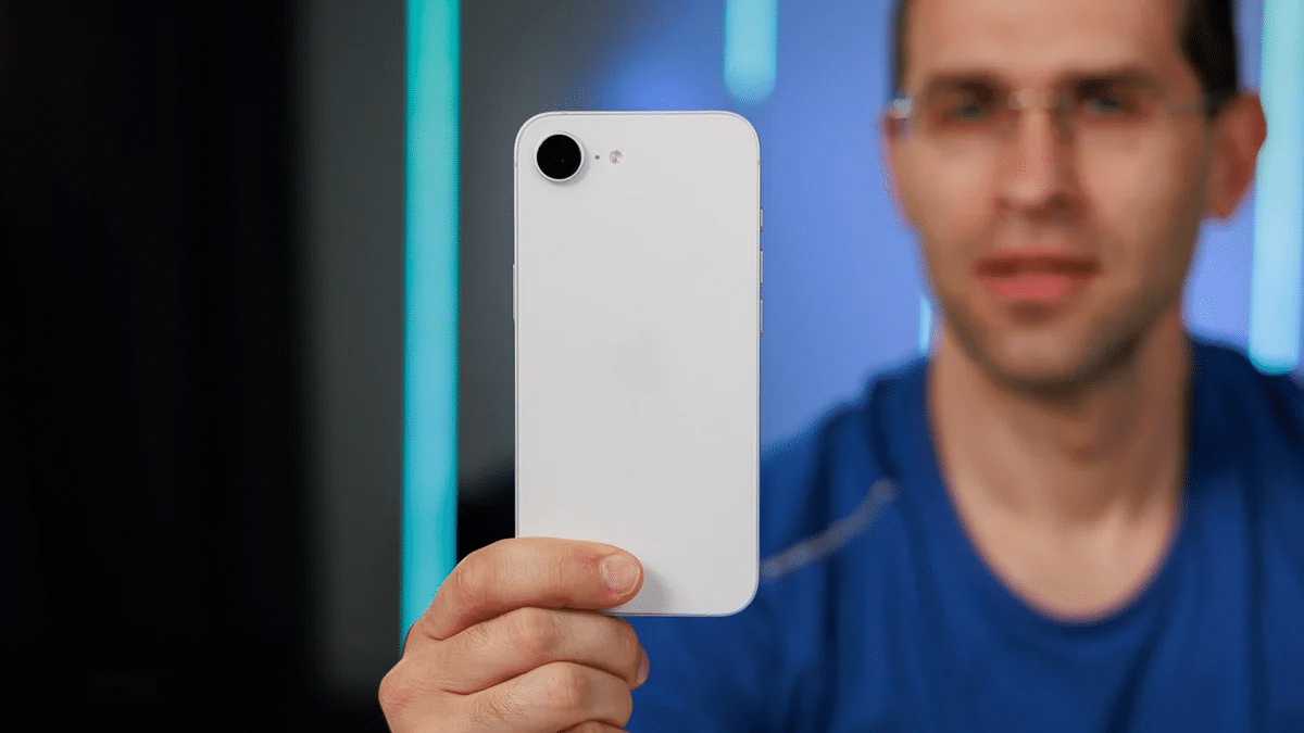 Обзор iPhone 17e