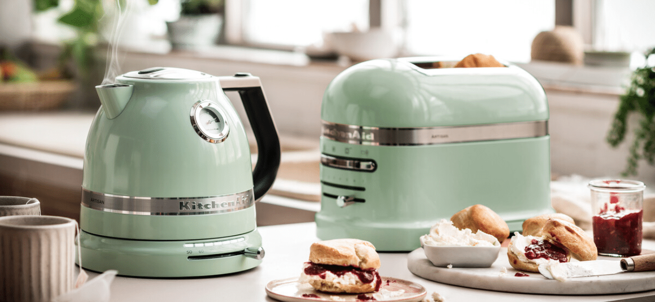 Це ідеальна кухня у зелених відтінках