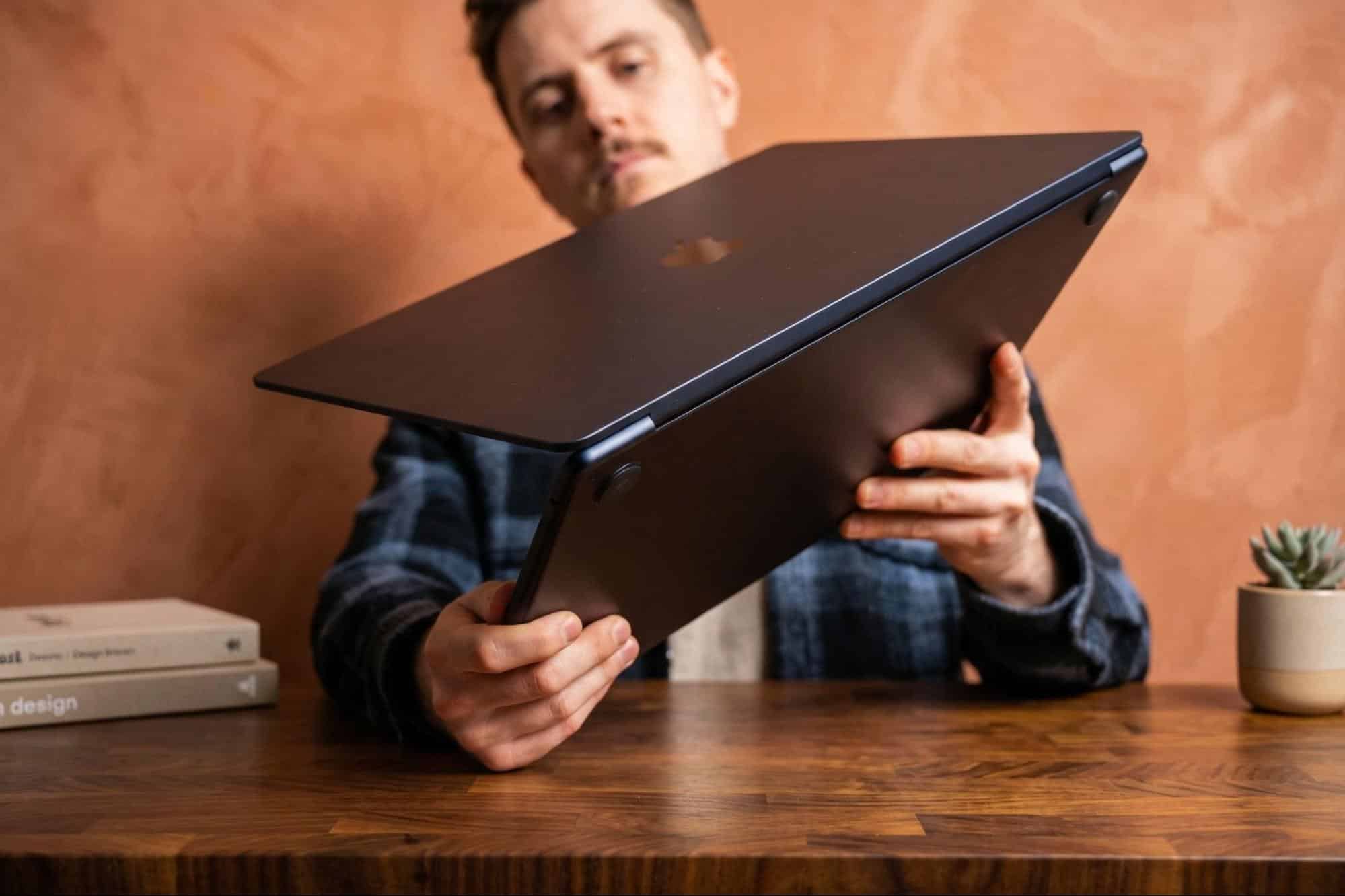 Огляд MacBook Air M5