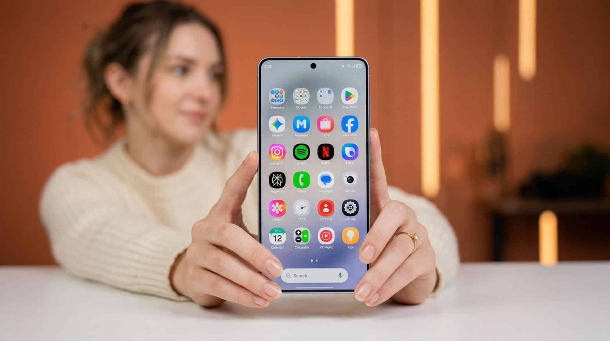 Огляд Samsung Galaxy S26+