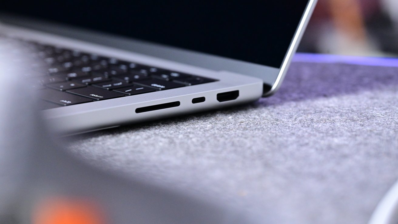 Огляд MacBook Pro на M5