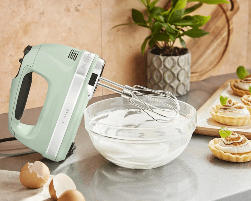 Це ідеальна кухня у зелених відтінках